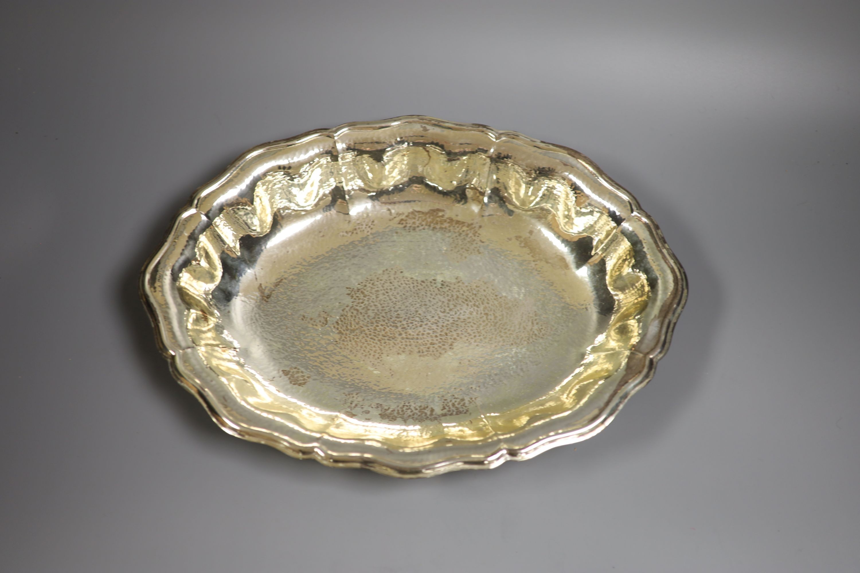 A 20th century Italian Missiaglia planished 800 standard bowl of oval form, 37.7cm, 29oz.